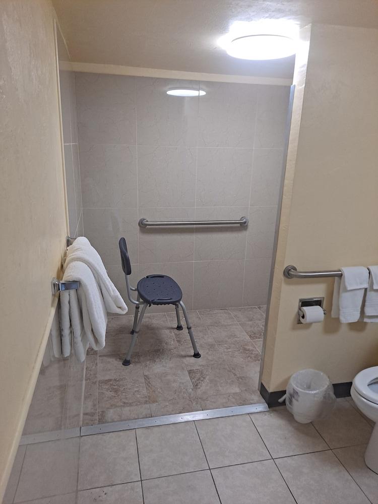 University Inn Gainesville Bagian luar foto